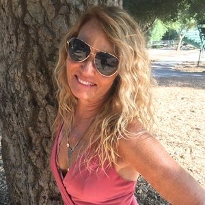 Meet your Posher, Christina hanson